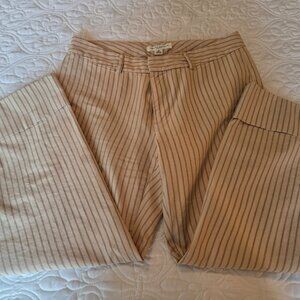 Banana Republic size 8 khaki tan with stripes cuffed capri pants